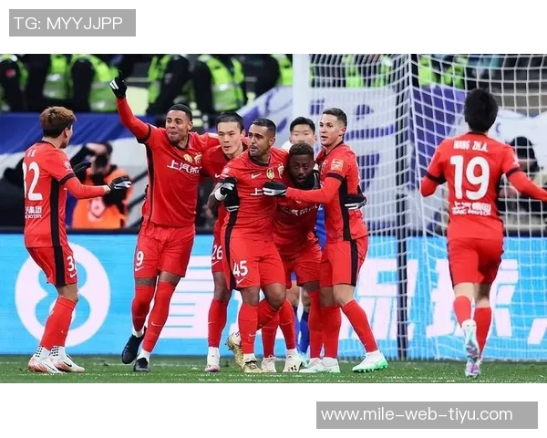 海港亚冠苦战一年未尝胜绩连续10场比赛仅收获2平8负的惨淡战绩